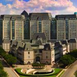 Boston hedge fund and local developer make run at Dallas’ landmark Crescent